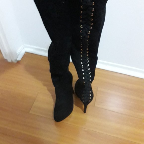 Black Thigh High Heeled Boots - Picture 1 of 2